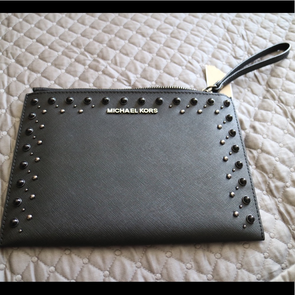 Michael Kors Jet Set Travel XL Zip Clutch
